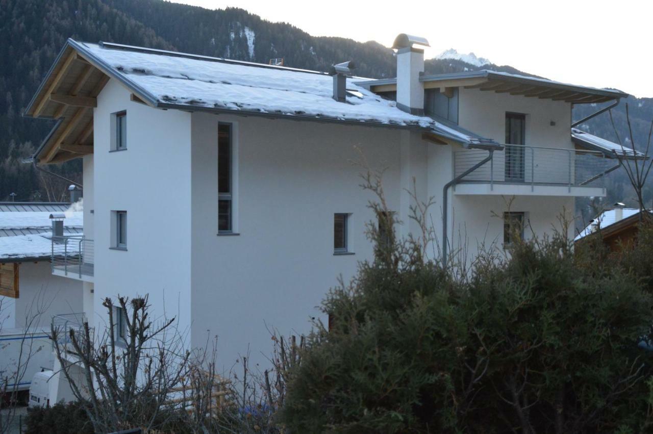 Casa Ai Stabli Apartment Mezzana  Luaran gambar