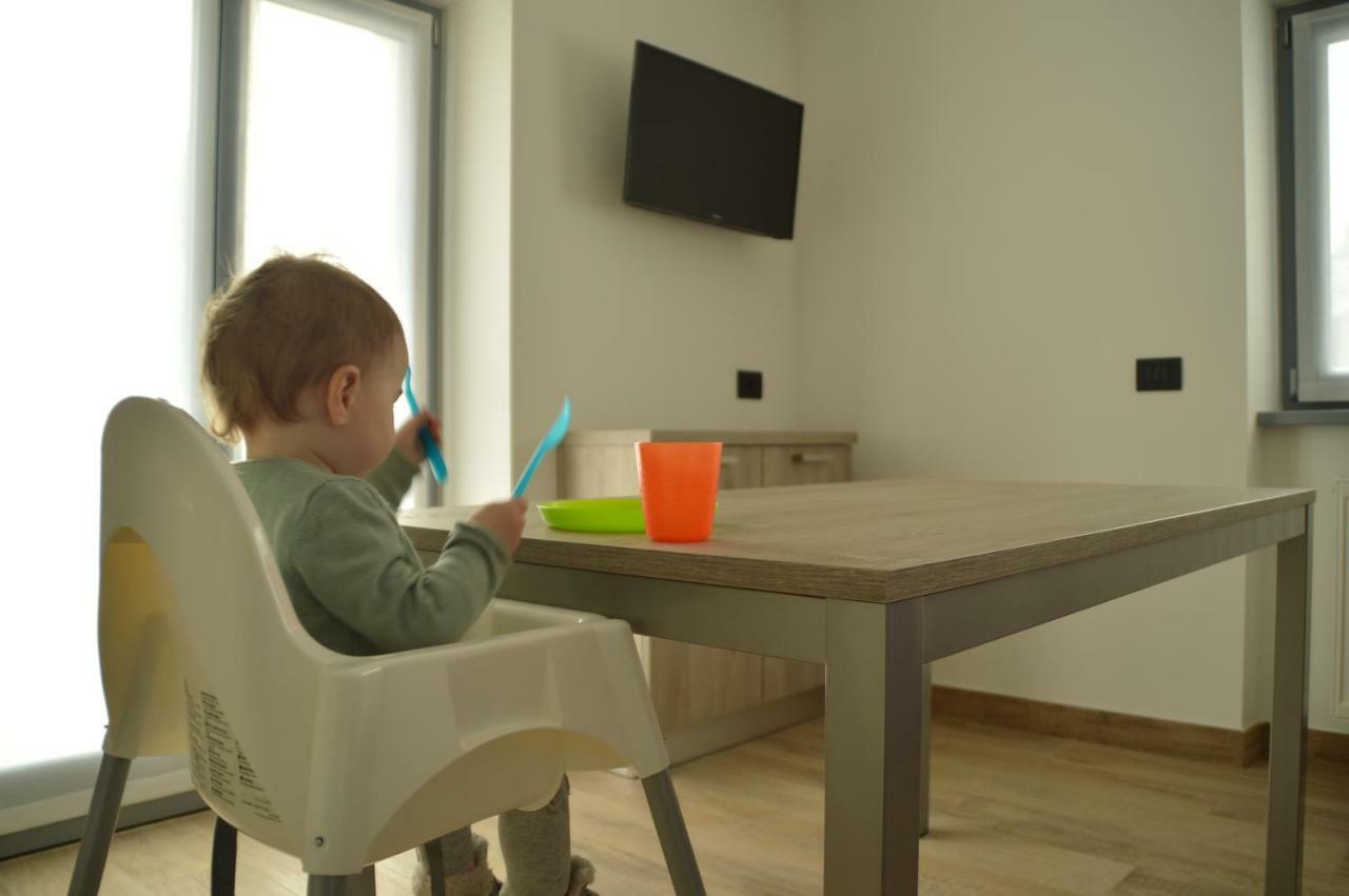 Casa Ai Stabli Apartment Mezzana  Luaran gambar