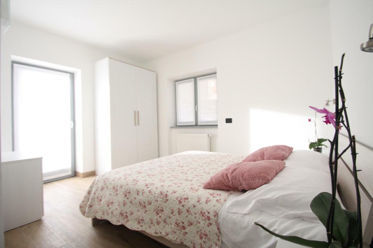 Casa Ai Stabli Apartment Mezzana  Luaran gambar