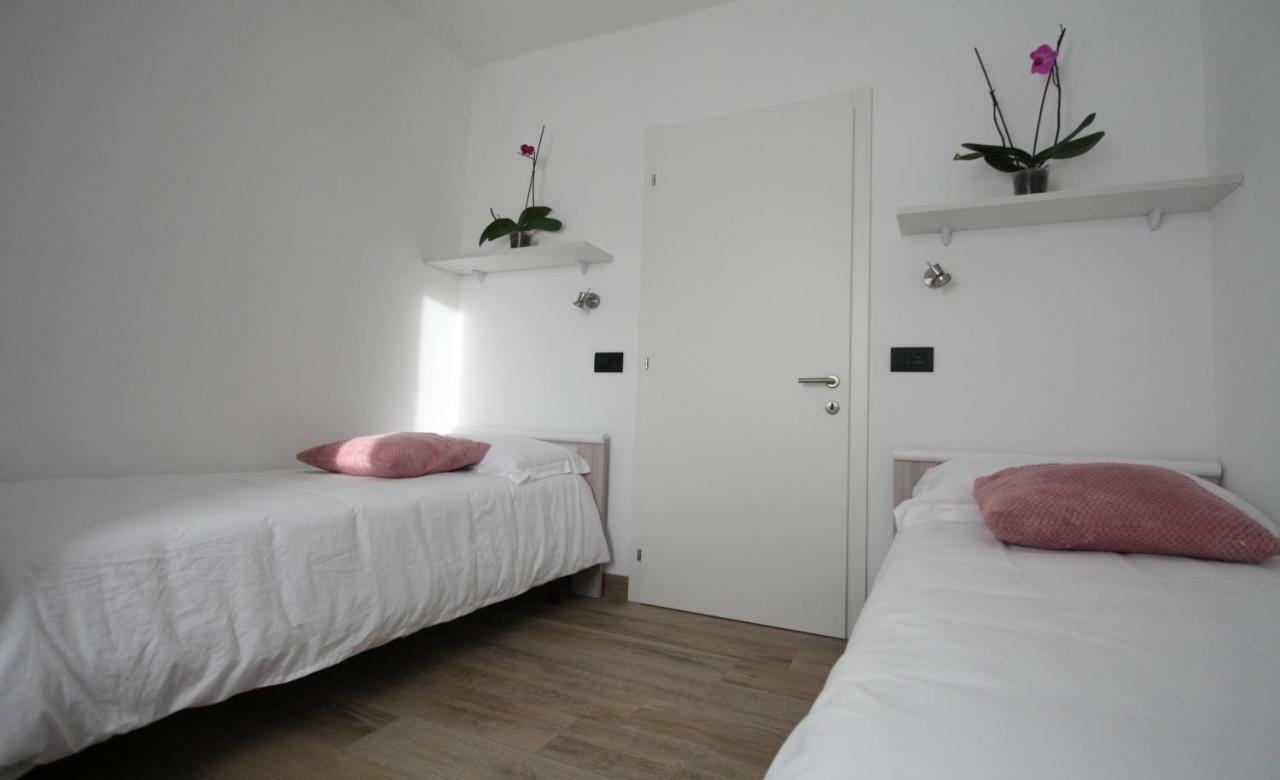 Casa Ai Stabli Apartment Mezzana  Luaran gambar