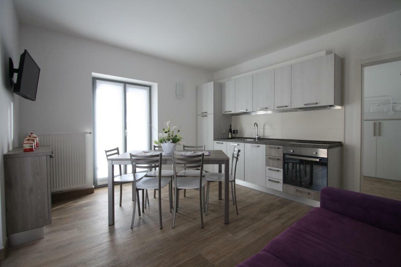 Casa Ai Stabli Apartment Mezzana  Luaran gambar