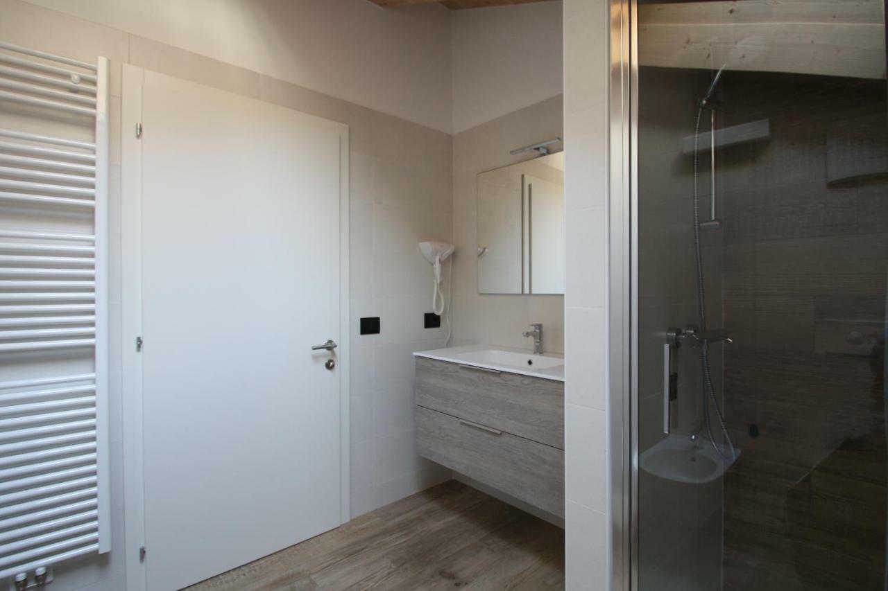 Casa Ai Stabli Apartment Mezzana  Luaran gambar