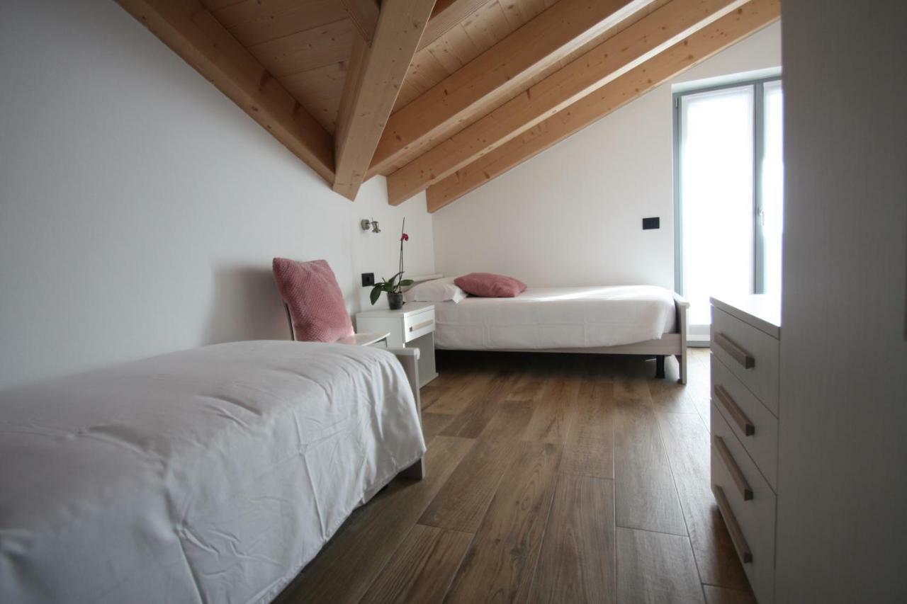 Casa Ai Stabli Apartment Mezzana  Luaran gambar