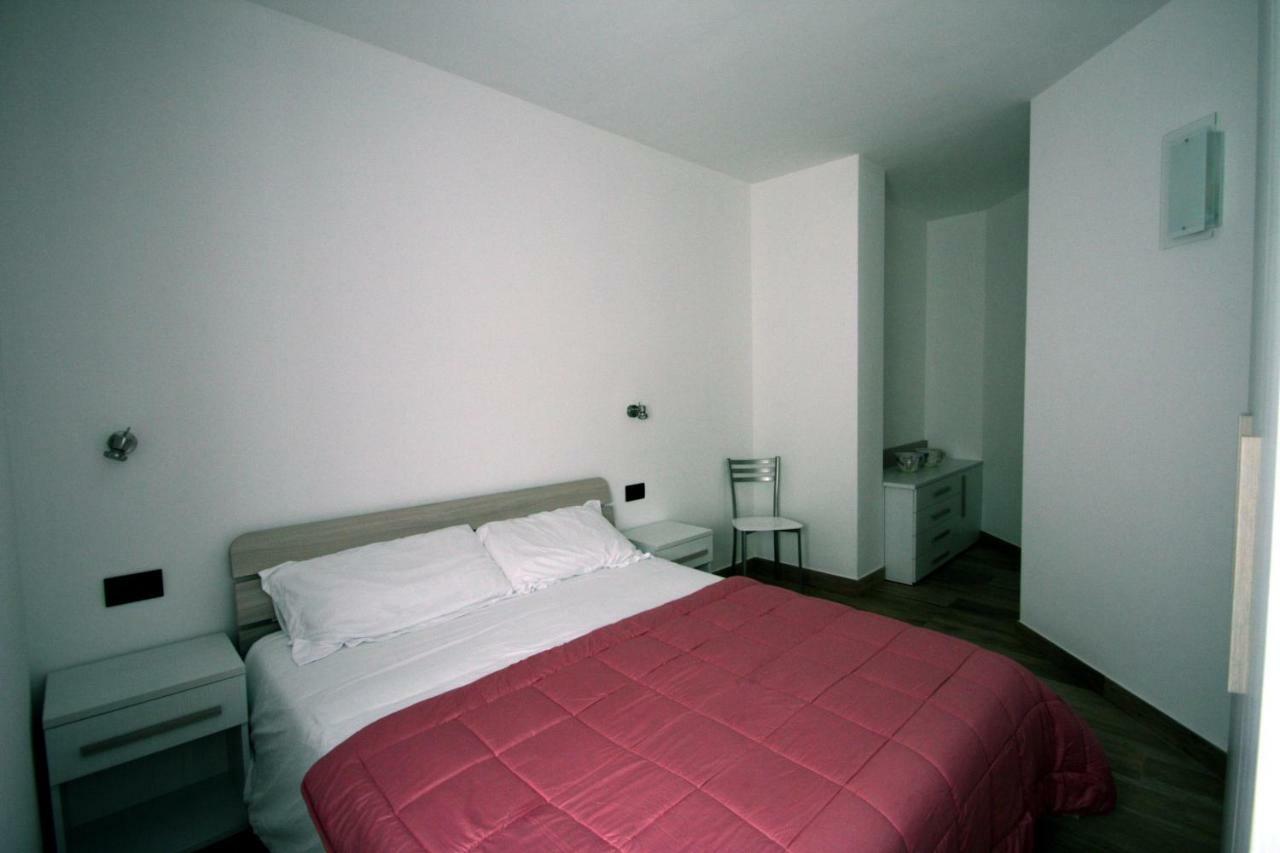 Casa Ai Stabli Apartment Mezzana  Luaran gambar