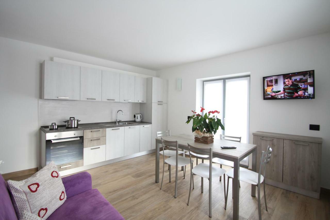 Casa Ai Stabli Apartment Mezzana  Luaran gambar