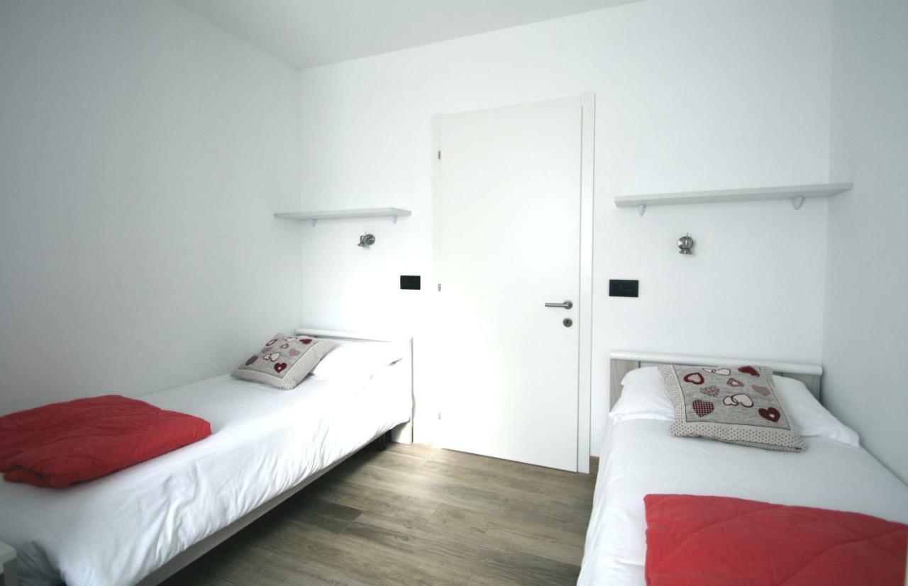 Casa Ai Stabli Apartment Mezzana  Luaran gambar